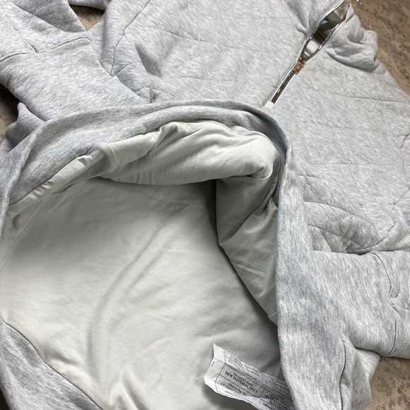 Lululemon Quilted Primaloft Filled Sweater Jacket - Picture 4 of 10